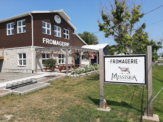 Devanture de la fromagerie Missiska